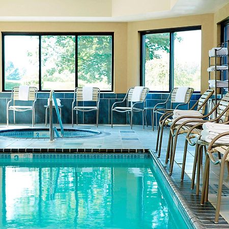 Courtyard By Marriott Ithaca Airport/University Екстериор снимка
