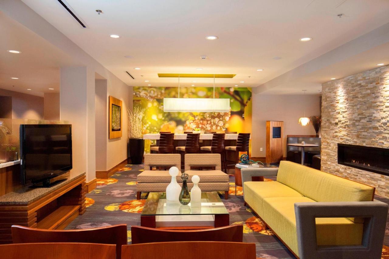Courtyard By Marriott Ithaca Airport/University Екстериор снимка