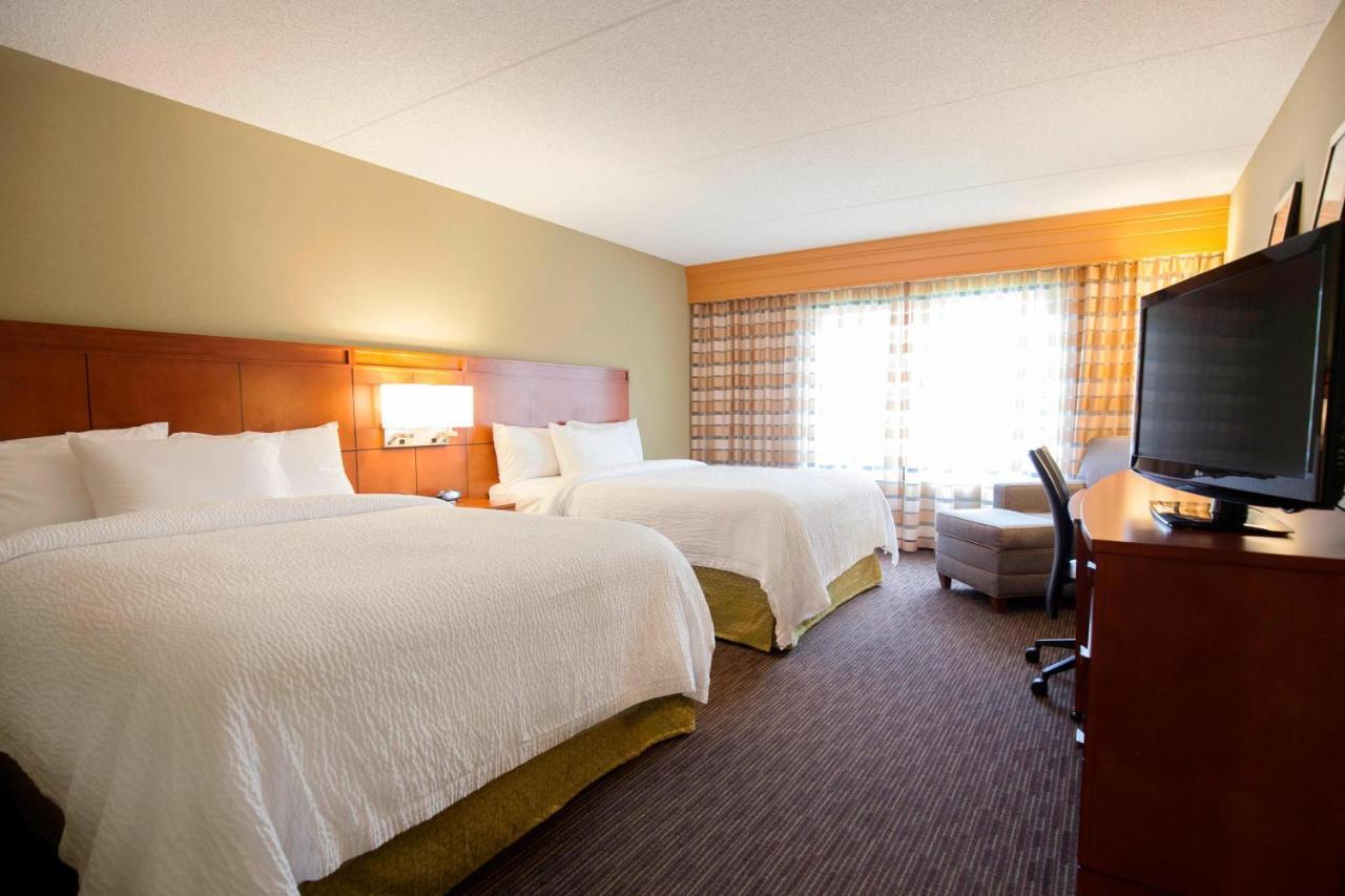 Courtyard By Marriott Ithaca Airport/University Екстериор снимка